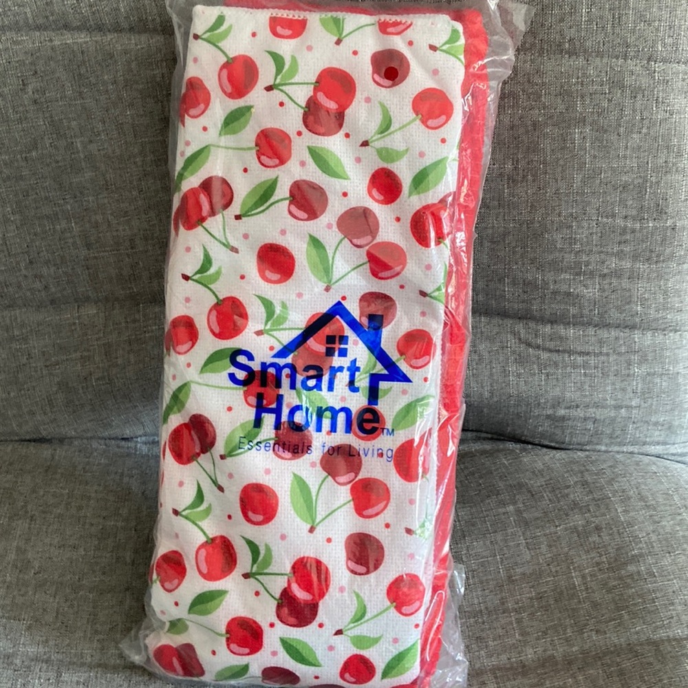 NIB red and cherry print dish towels and dish drying mat 10 pieces in set